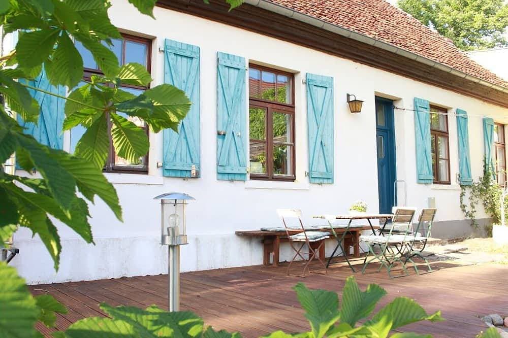 Ehemaliges Bauernhaus mit künstlerischem Ambiente, Sauna und Whirlpool 1