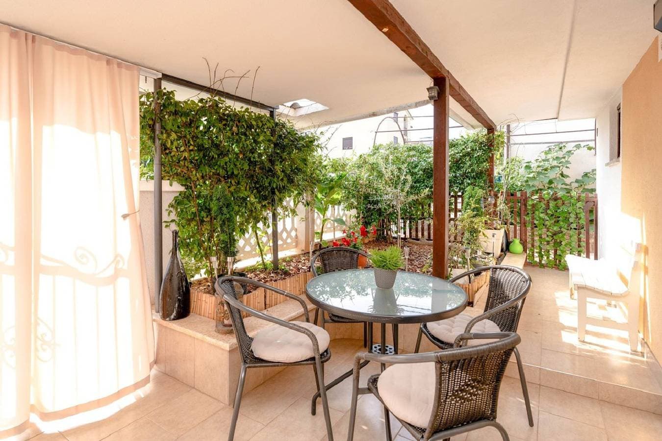Malerisches Apartment mit toller Terrasse, Garten, Waschmaschine, WiFi 1