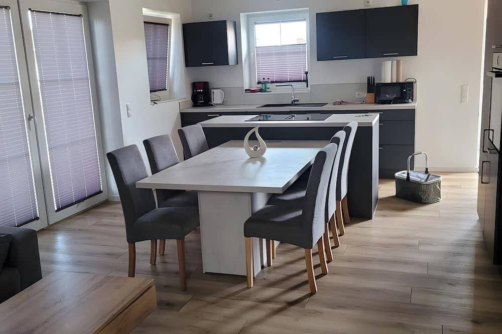 Foto 12 von 16: Ferienhaus 'Sam' mit Seeblick, privater Terrasse und WLAN