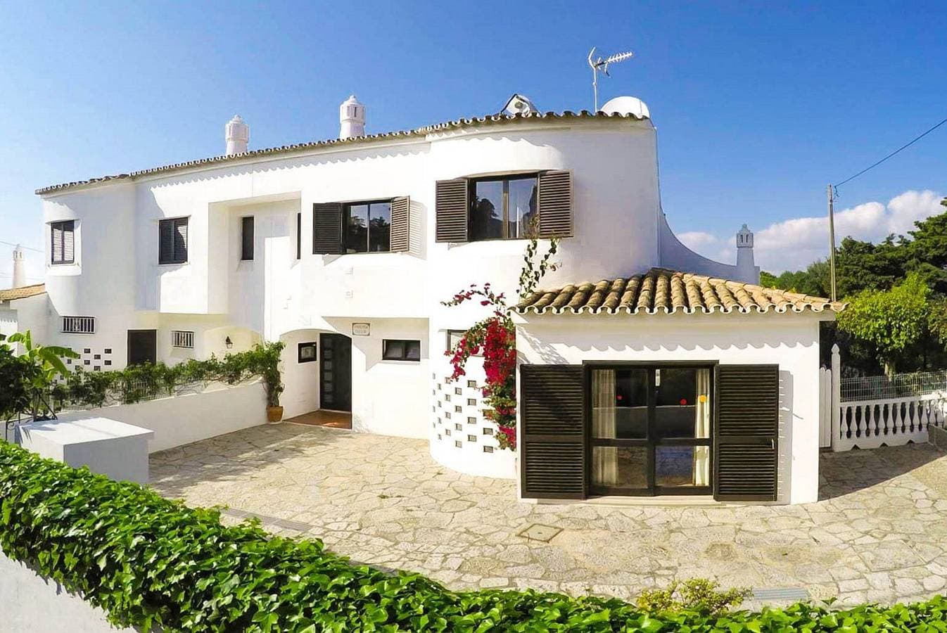 Foto 8 von 29: Villa Coelho mit Meerblick, Pool, Garten und WLAN