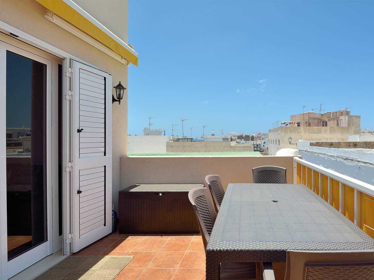 Foto 2 von 28: Centric Home - Solarium Terrace - Sea Views