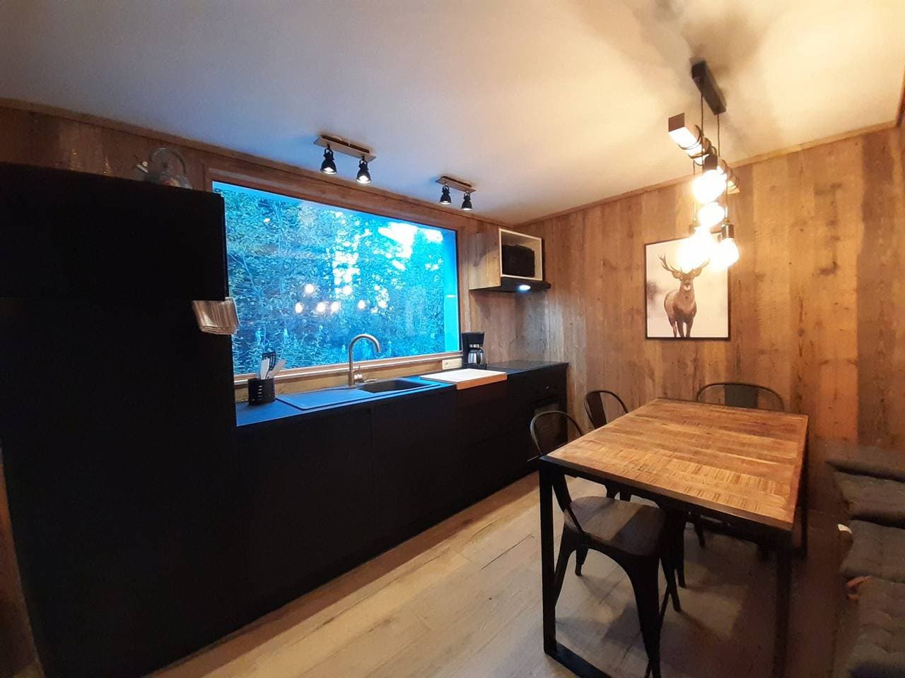 Foto 2 von 15: Gemütliche neue Wohnung mit Waldblick und Terrasse, 5 Pers, Parkplatz