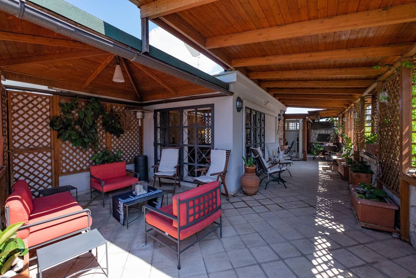 Foto 4 von 44: Amazing Penthouse with Terrace by Caracalla