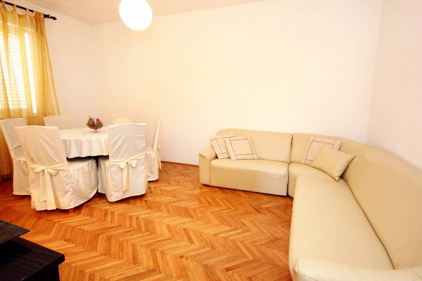 Foto 10 von 34: 3-Zimmer-Ferienwohnung mit Terrasse Korcula A-180-a