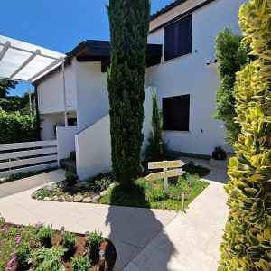Foto 7 von 31: Ferienwohnung mit Terrasse und Klimaanlage