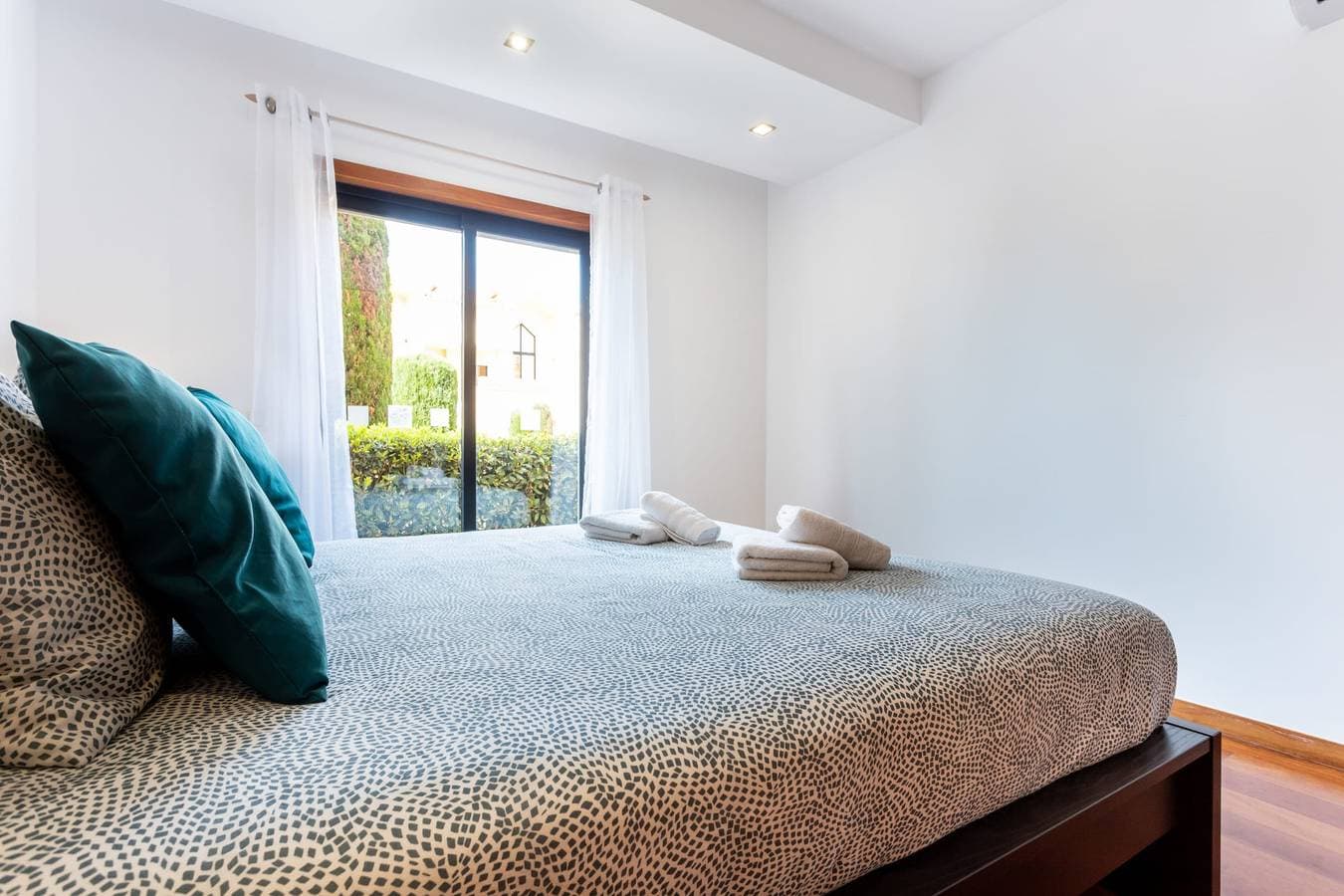 Foto 7 von 26: Baia da Luz - ground floor apartment