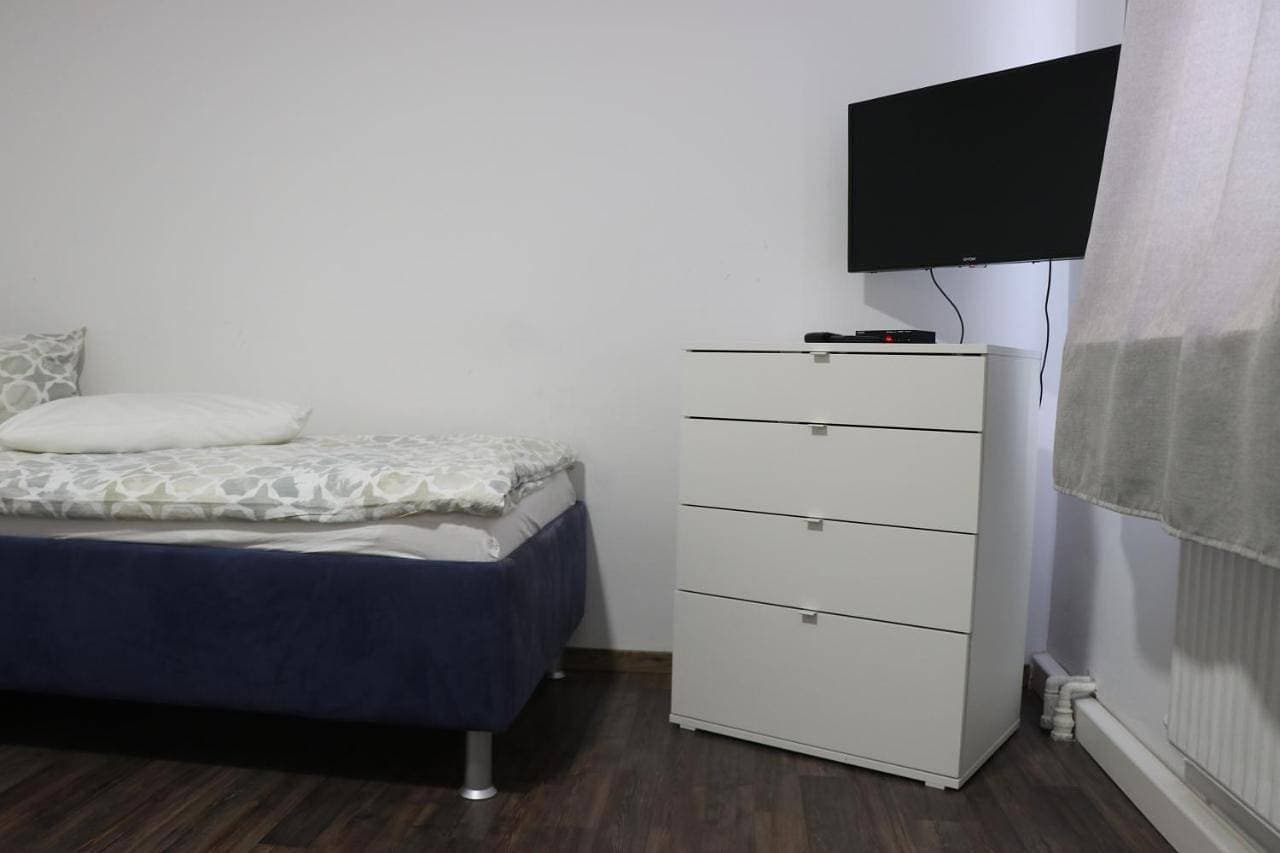 Foto 2 von 14: Double room with shared kitchen B1