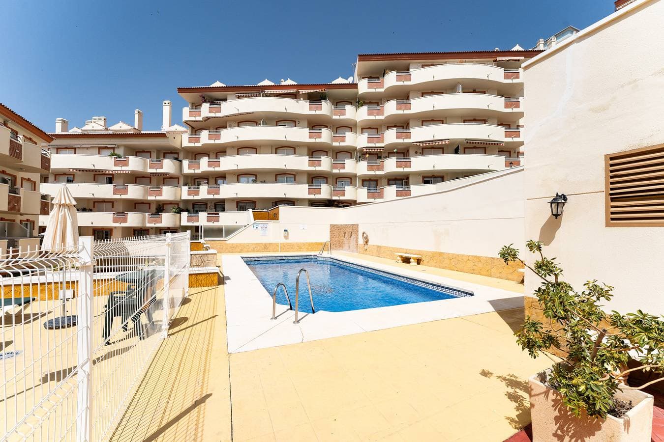 Foto 3 von 28: MalagaSuite Benalmadena Next to the Beach