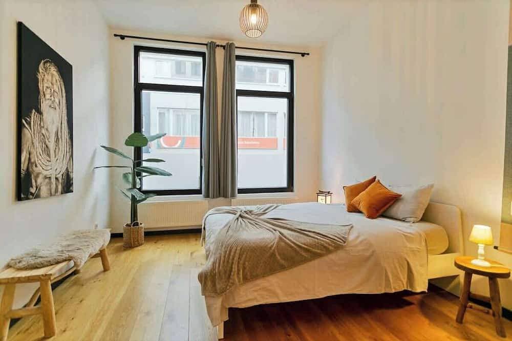 Foto 2 von 15: 2-Bed Haven with Patio in Antwerp + Free parking