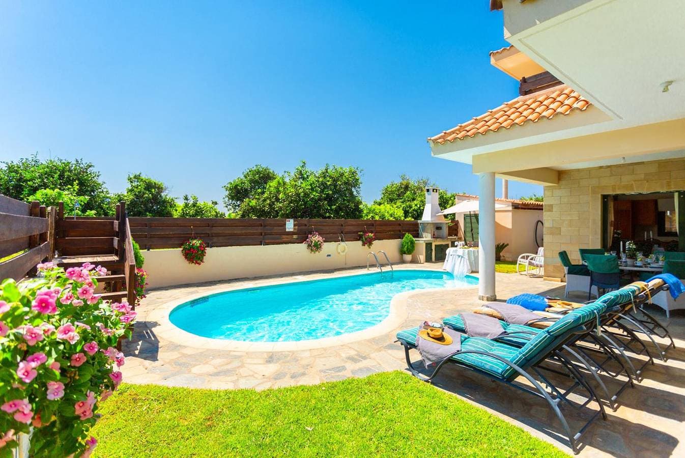 Foto 5 von 50: Villa für 7 Personen mit Terrasse