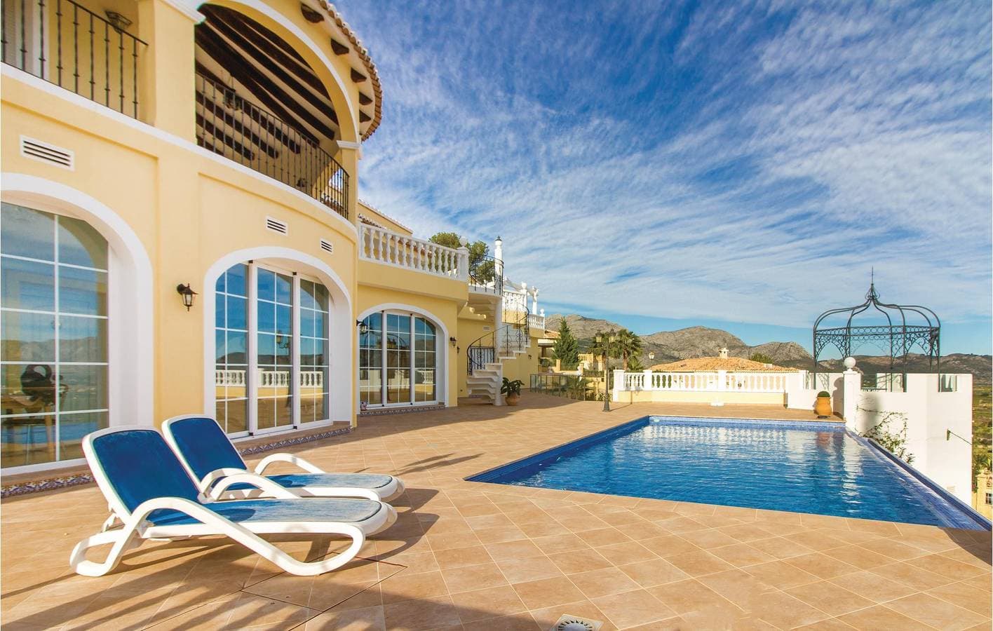 Foto 2 von 23: Oase am Meer mit Parkplatz, WiFi und Pool.
