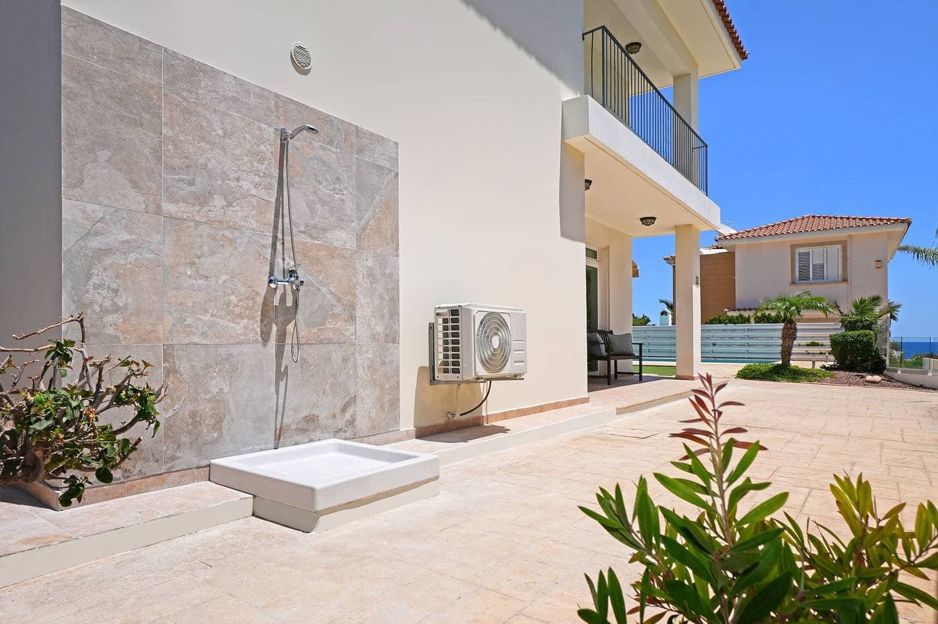 Foto 8 von 35: Villa für 6 Personen mit Pool