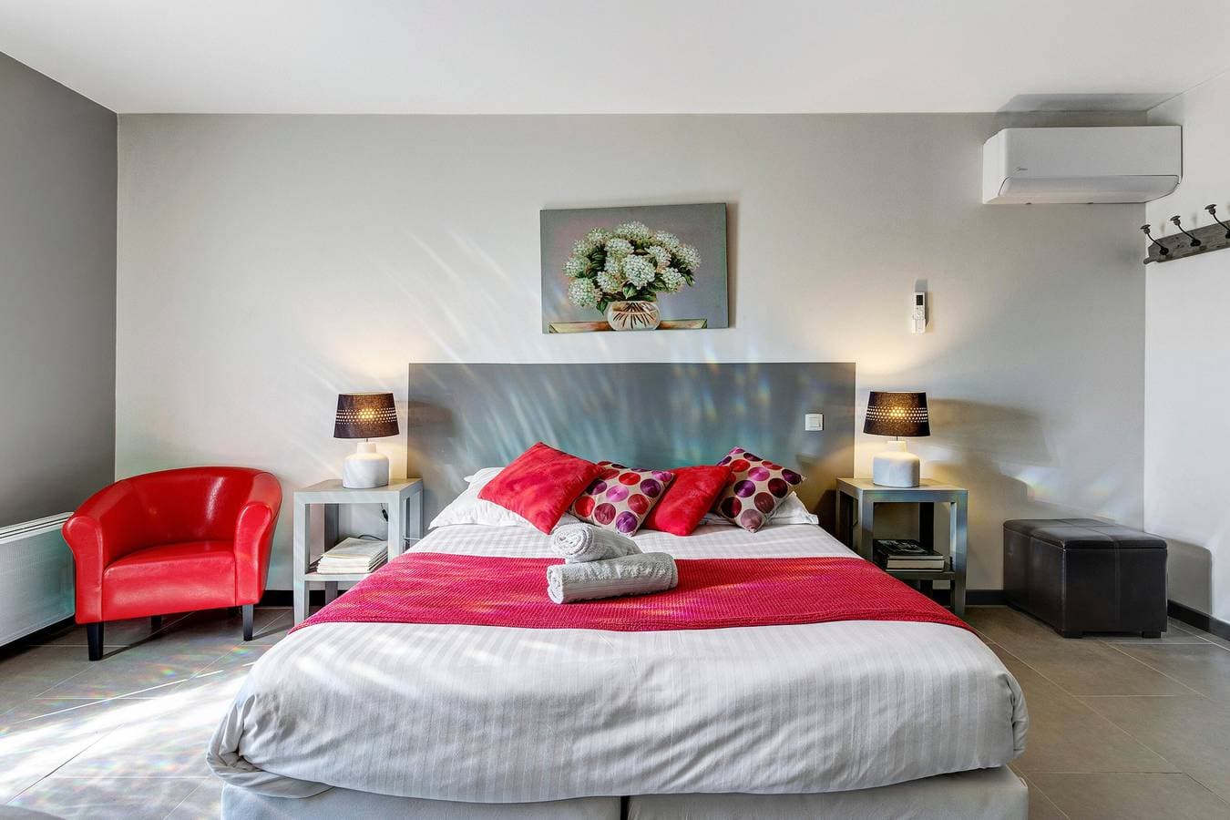 Foto 12 von 32: Gästezimmer „Chambre Grise“ mit Gemeinschaftspool, nahe Sarlat