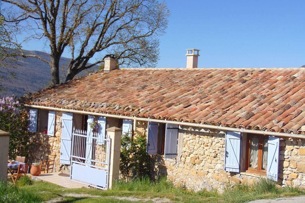 Foto 8 von 24: Einfamilienhaus auf geschlossenem Grundstück, beim Eingang Gorges du Verdon