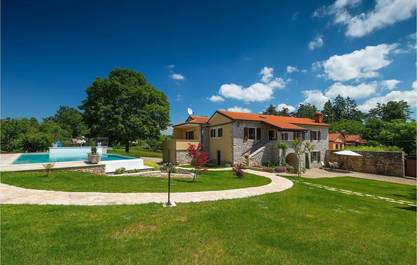 Foto 4 von 61: Gemütliche 2-Zimmer-Wohnung mit Pool, WLAN und Parkplatz in der Nähe von Restaurants