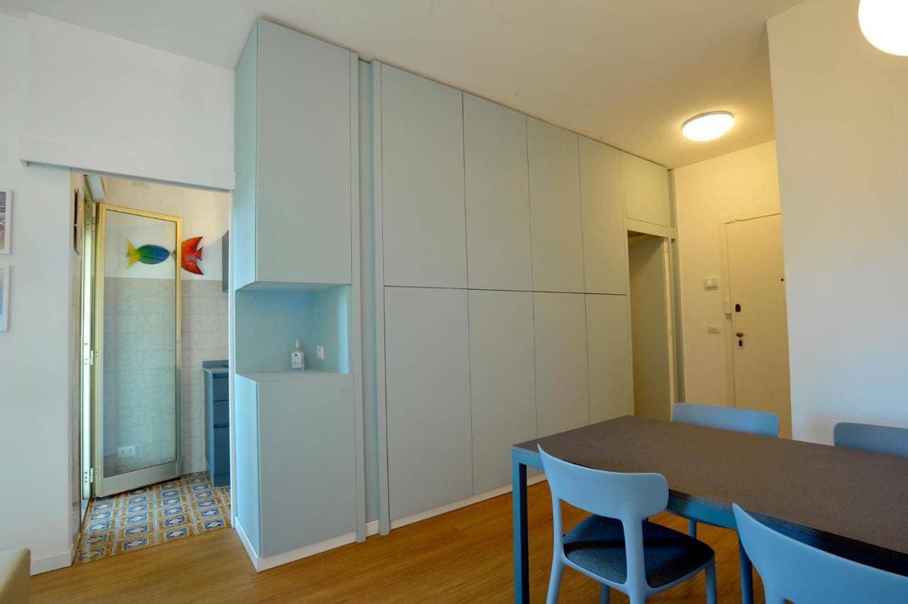 Foto 8 von 48: Two-Bedroom Apartment