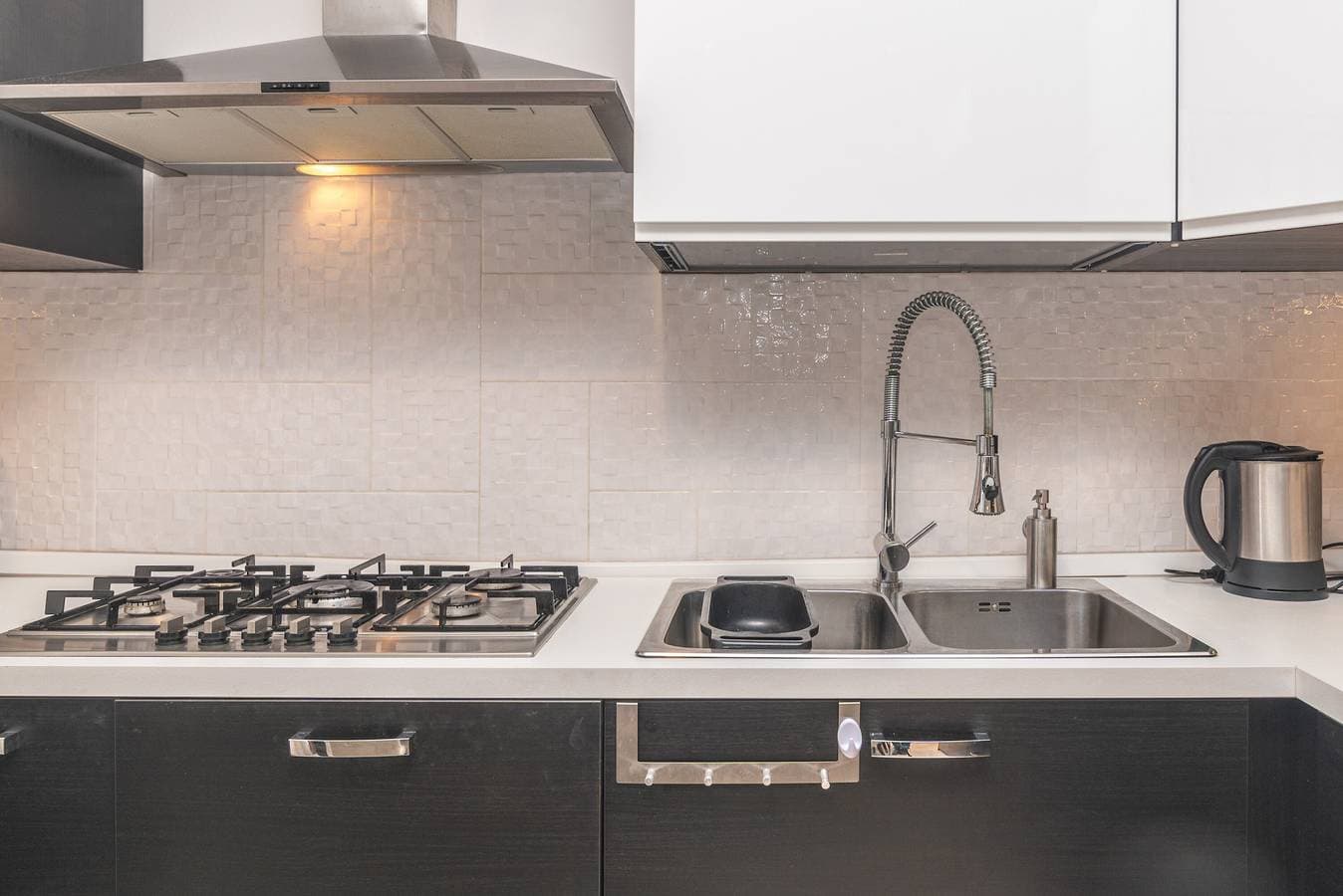 Foto 9 von 20: Ferienhaus 'Appartamento Porto Pozzo' mit Meerblick, WLAN und Klimaanlage