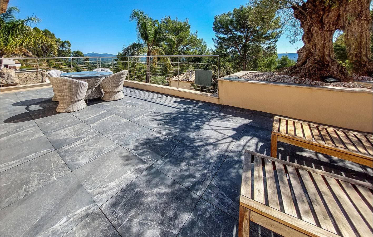 Foto 5 von 41: Poolside Getaway mit Parkplatz & WiFi