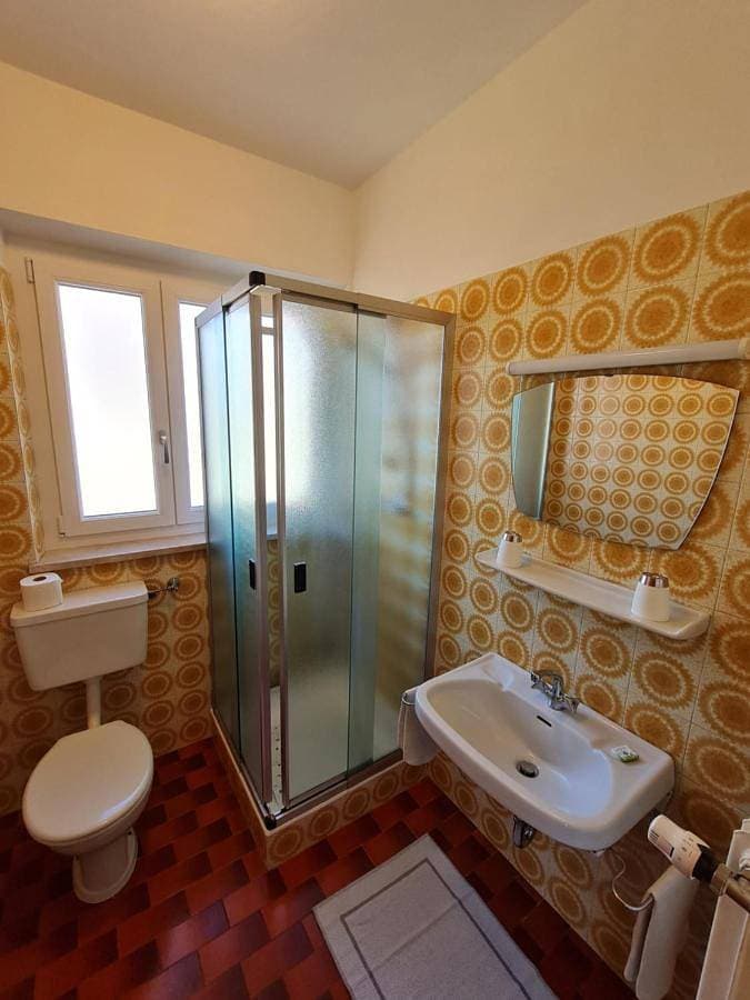 Foto 2 von 7: Double Room