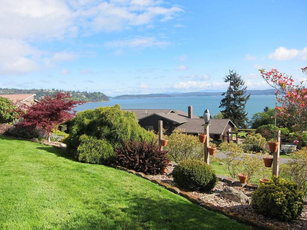 Foto 10 von 43: North Whidbey View Home - Geräumiges Wohnen