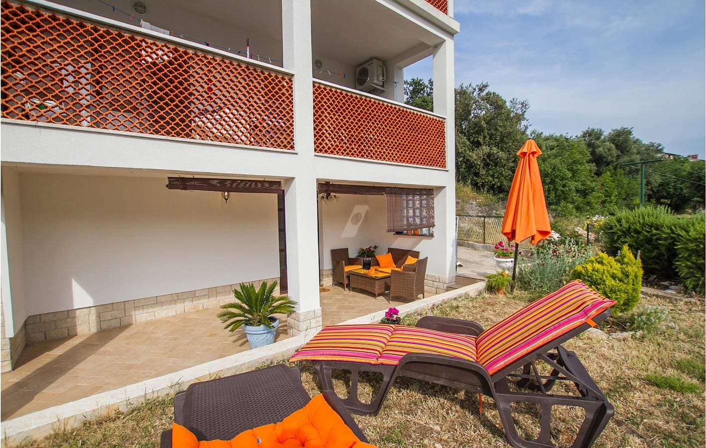 Foto 5 von 26: Charmantes Apartment mit Terrasse, WLAN und Parkplatz, 2,5 km vom Strand entfernt