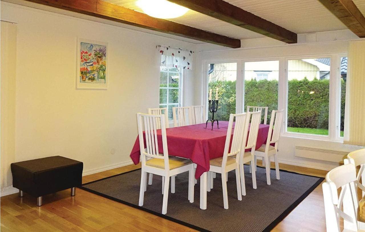 Foto 2 von 15: Three-Bedroom Holiday Home