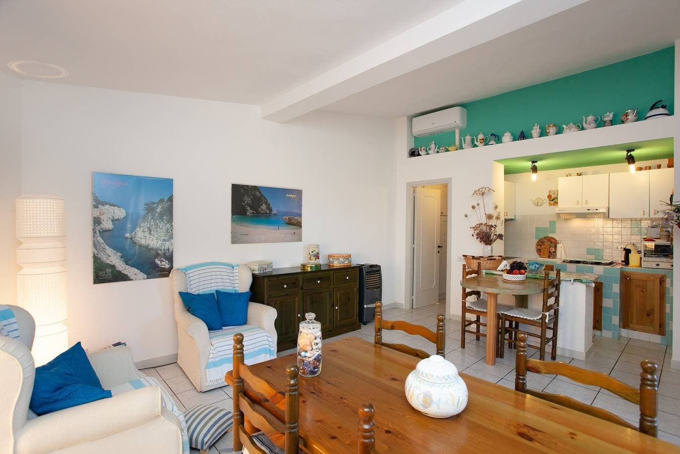 Foto 11 von 26: Ferienwohnung 'Capo comino a due passi dalla spiaggia' mit Terrasse und Klimaanlage