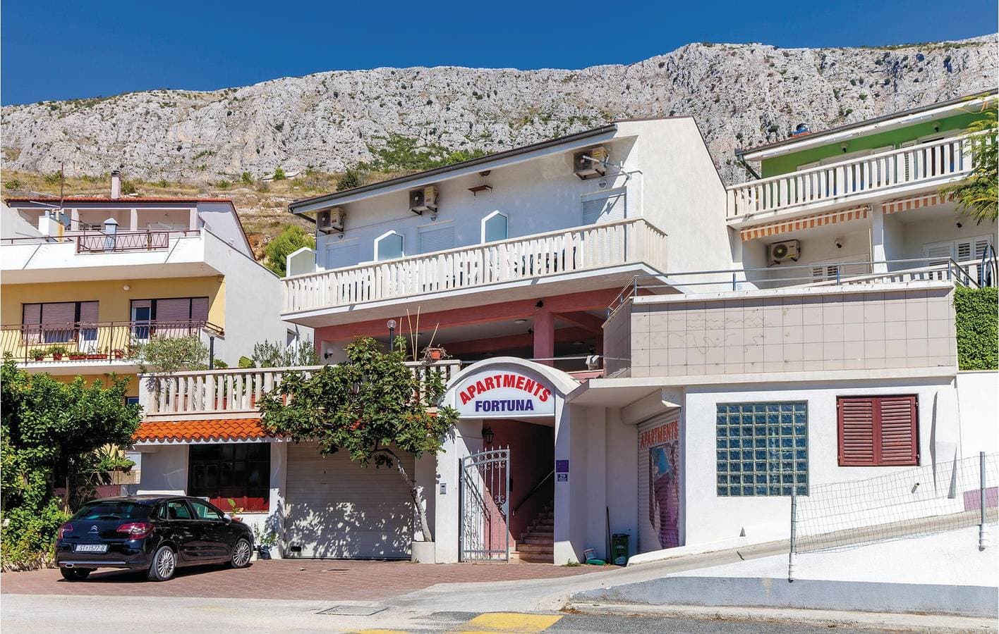 Foto 3 von 27: Gemütliche Ferienwohnung mit Pool, WLAN und Garage – 2,5 km vom Strand entfernt!