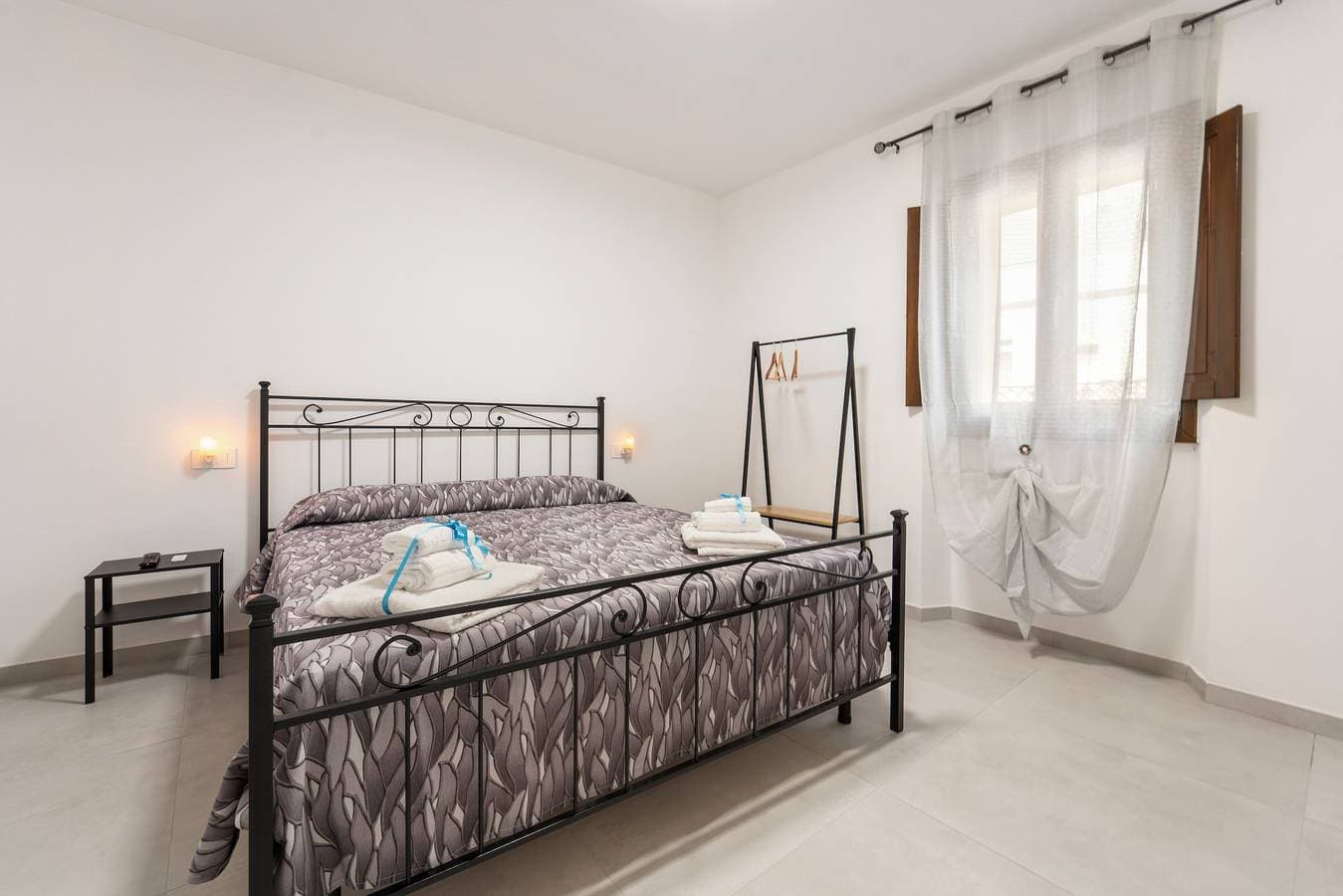 Foto 2 von 22: Villa Giovia: Doppelzimmer 1