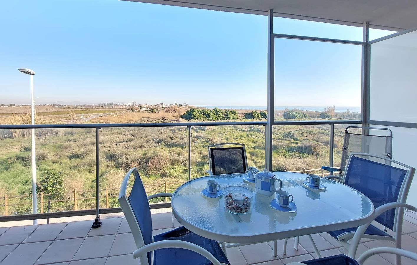Rückzugsort mit Meerblick, Pool und Parkplatz - Playa Masbó 2km 1