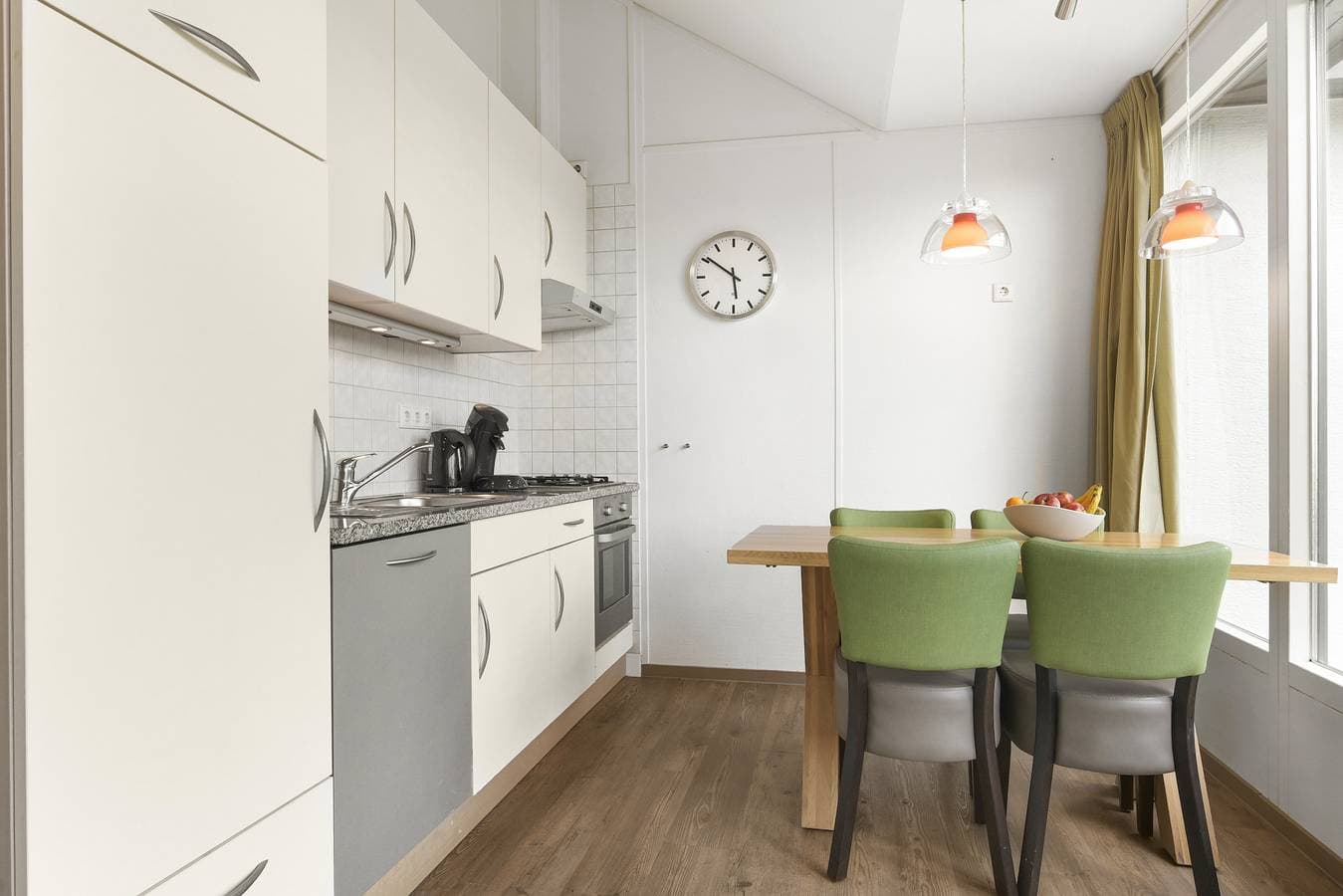 Foto 6 von 32: Bungalow für 4 Personen mit Balkon/Terrasse
