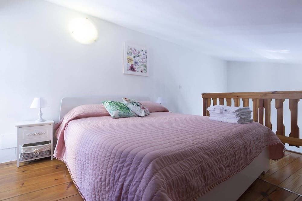 Foto 3 von 30: Wunderschöne Ferienwohnung Mit Seeblick Im Historischen Dorf Mit Patio