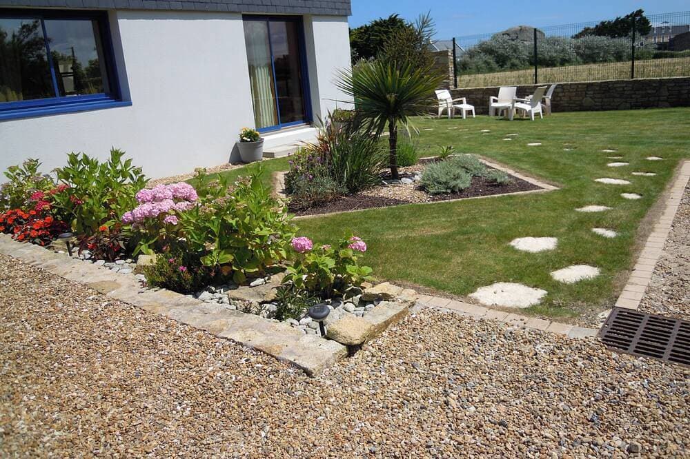 Foto 11 von 30: Eine möblierte 5 ***** - Unabhängige apprt in Villa 100 m vom Meer