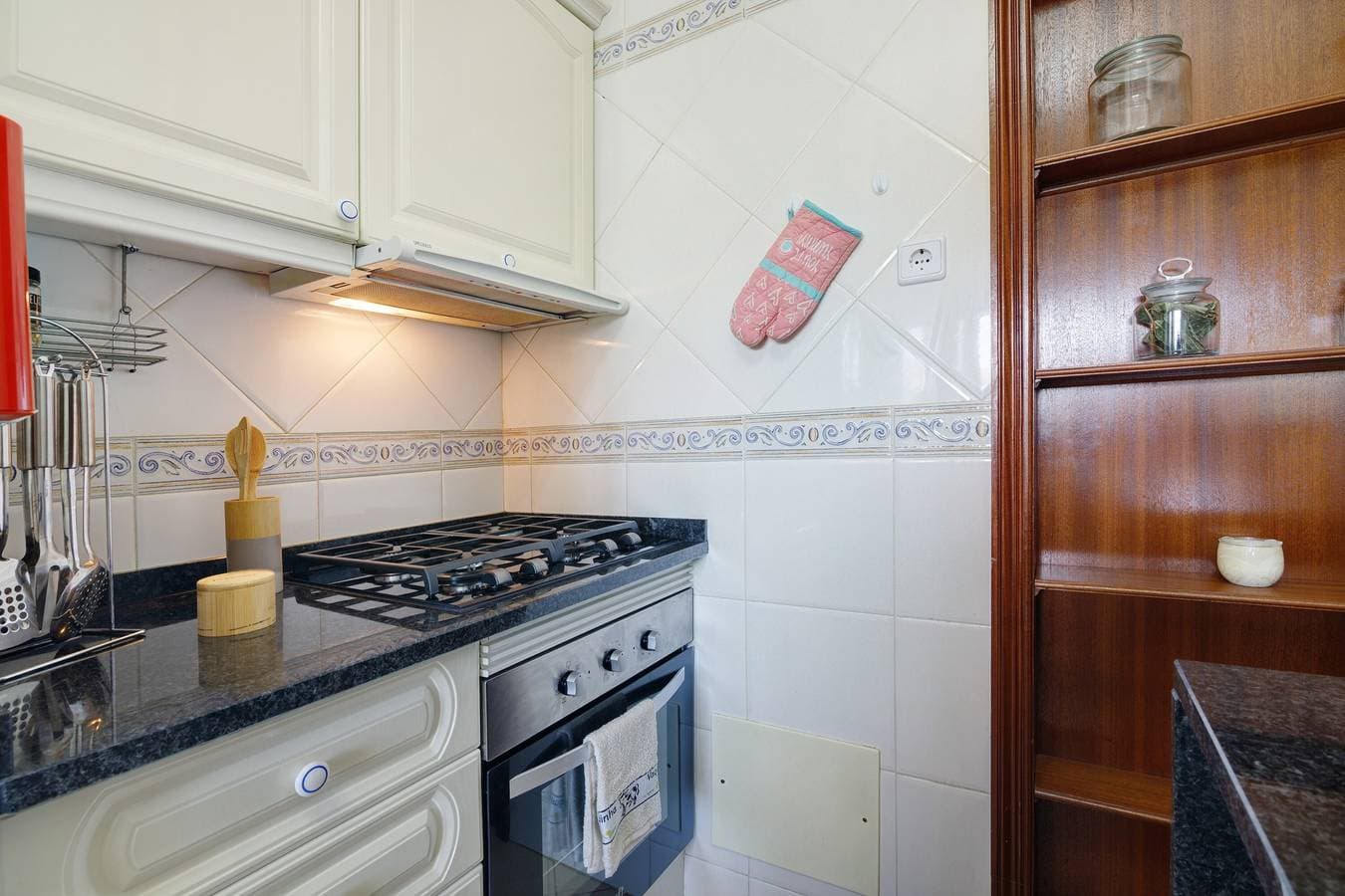 Foto 7 von 23: Quinta da Manta Rota – Apartment mit privatem Strand und Gartenblick