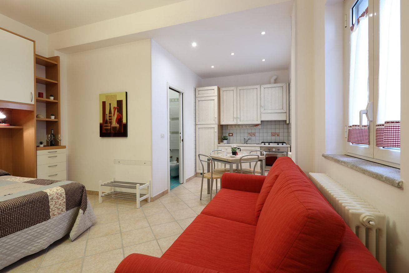 Foto 10 von 31: GuestHost - Flat near the Historic Centre with Private Parking
