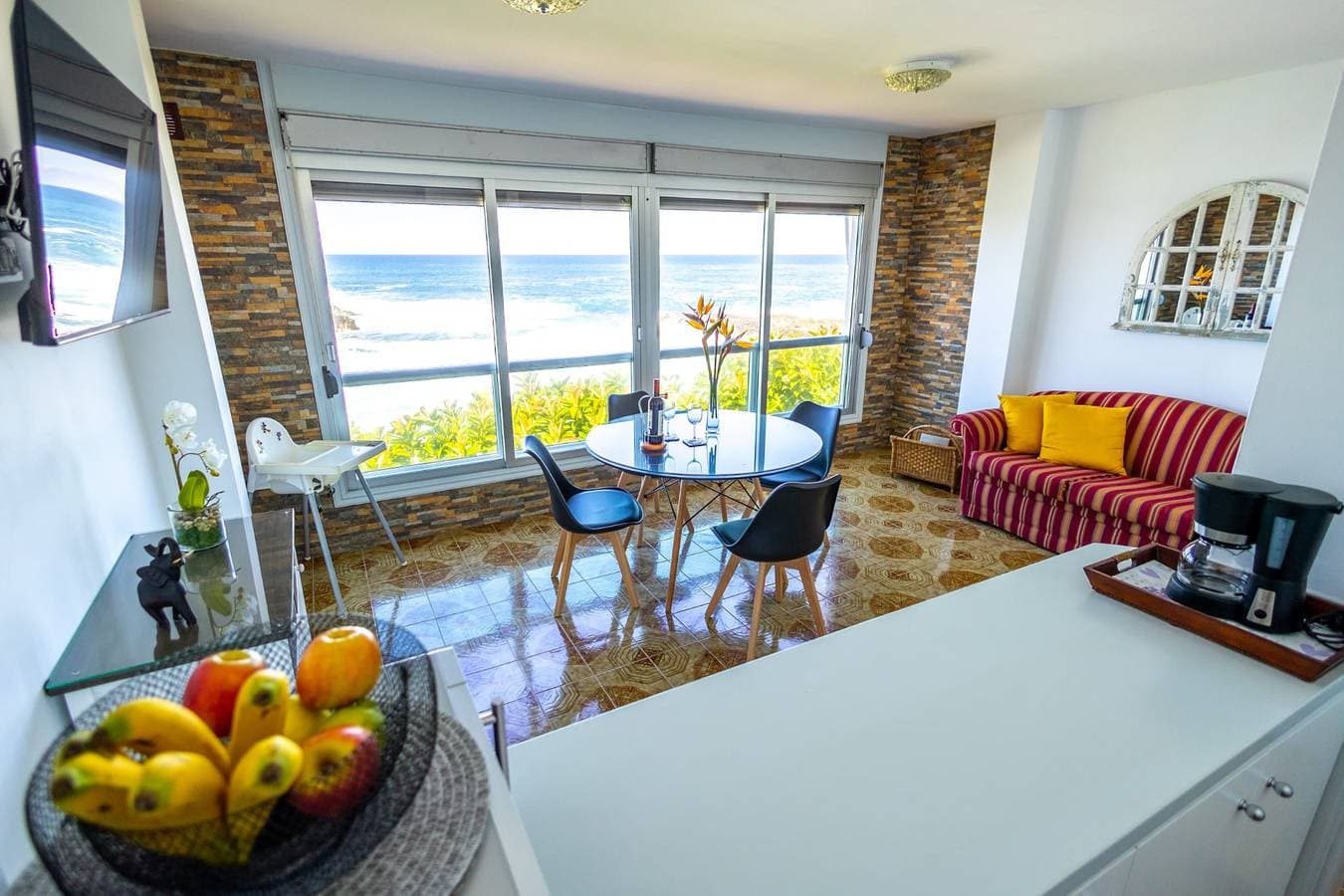 Foto 11 von 34: Apartamento Vacacional en El Pris terraza y vistas