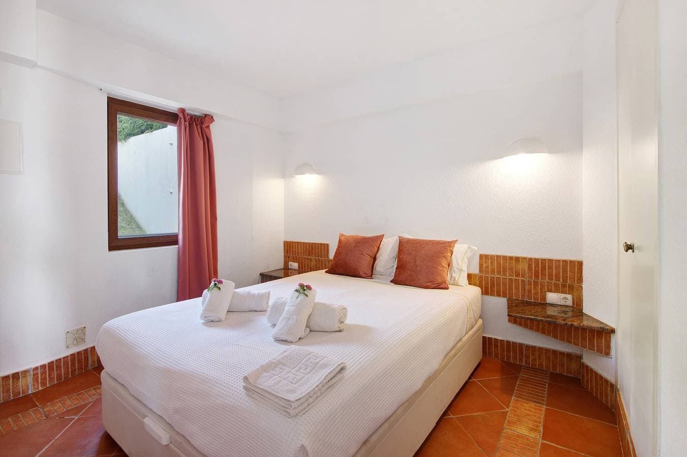 Foto 11 von 29: Ferienhaus 'Seaside 423A' mit Gemeinschaftspool, WLAN und Klimaanlage