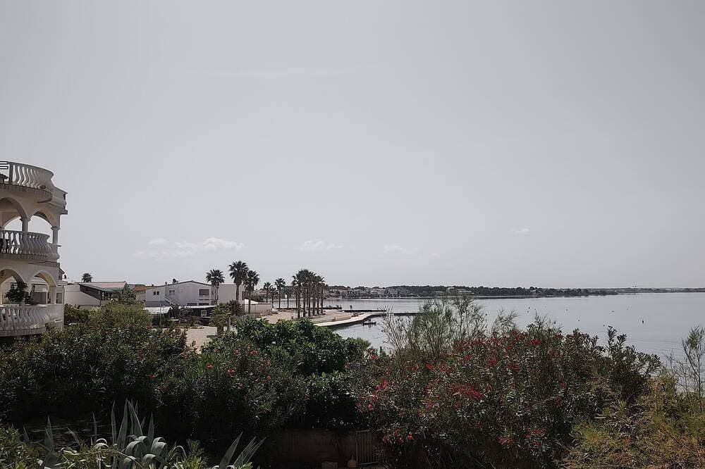 Foto 7 von 13: Ferienwohnung Direkt am Meer Erste Reihe Insel Vir Süds. nahe Zadar 2Pers.
