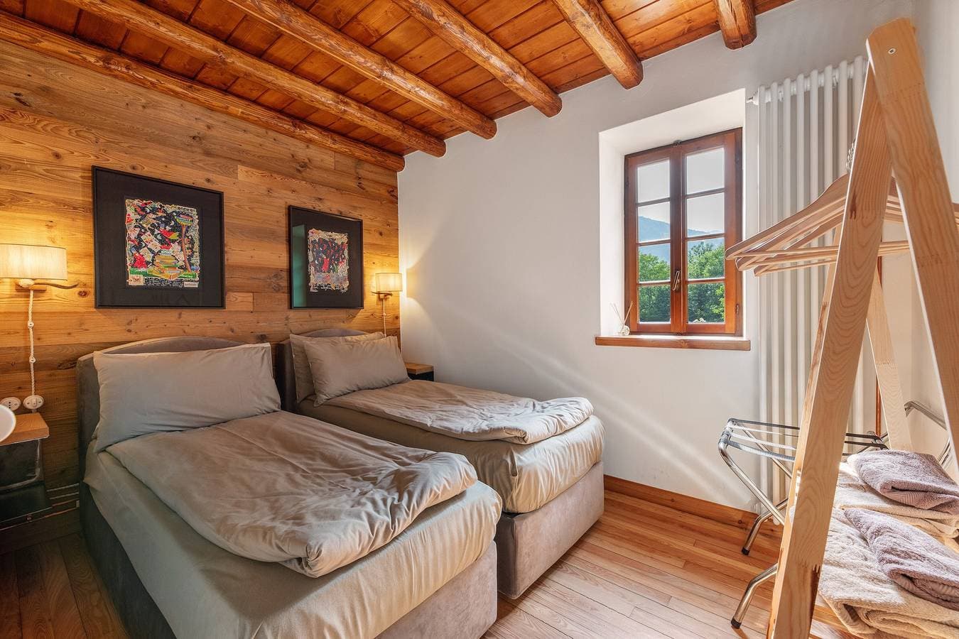 Foto 4 von 28: Chalet „Casa di Nini“ mit Terrasse und Garten mit Grill