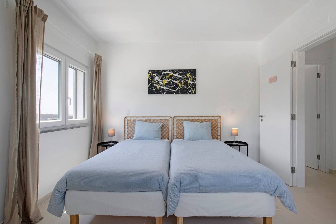 Foto 6 von 32: Zimmer 'Sun' mit Bergblick, Gemeinschaftspool und WLAN