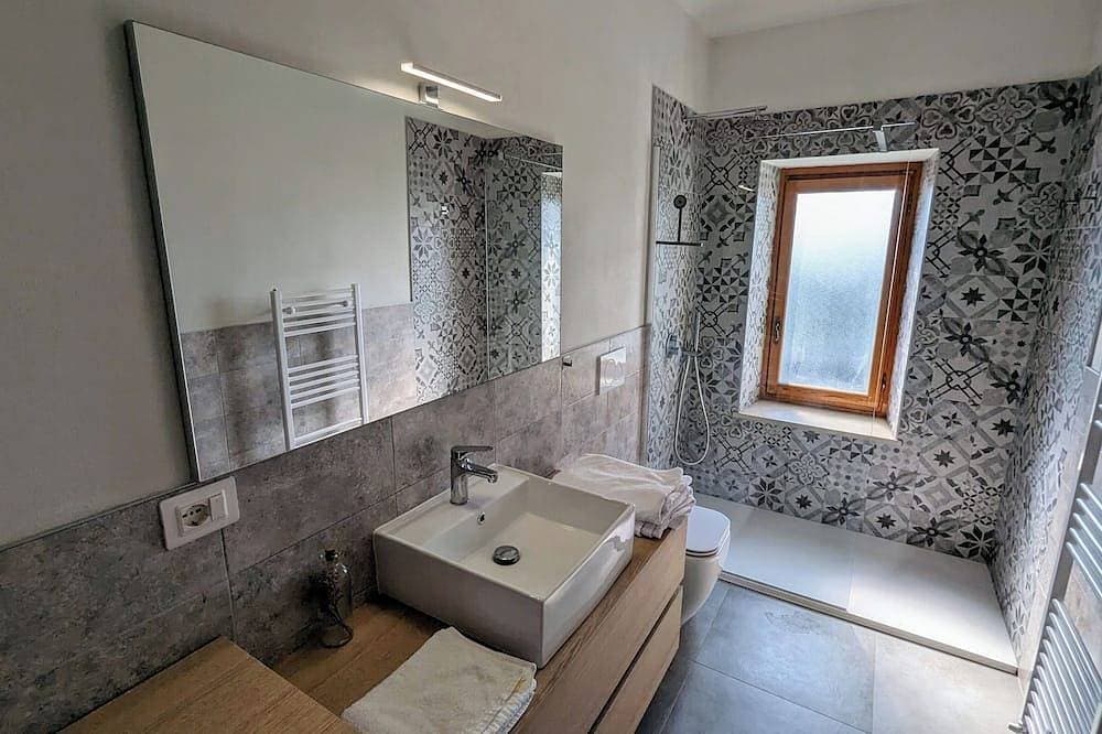 Foto 7 von 25: Villa Perla, Hügellage mit Pool