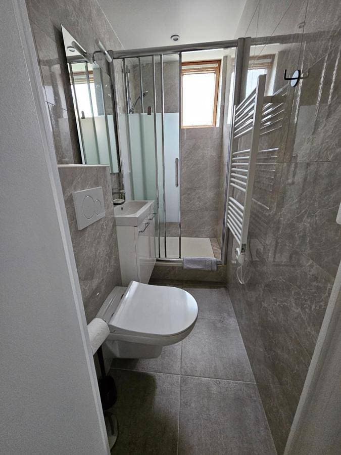 Foto 2 von 9: Family Suite