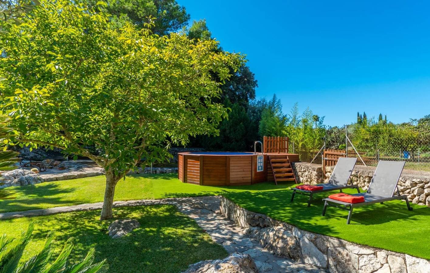 Foto 7 von 36: Sonniges Ferienapartment mit Pool & Küche!