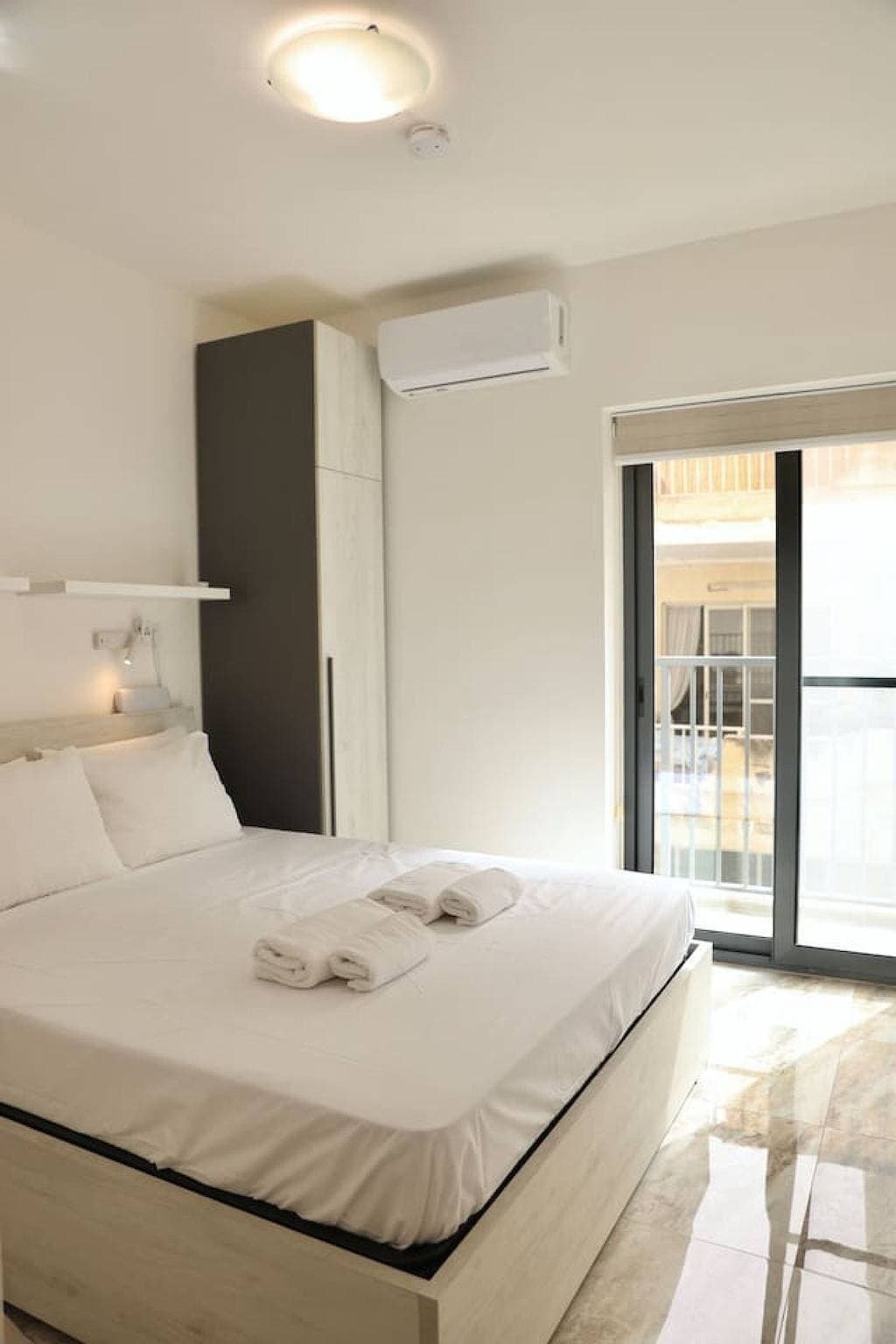 Foto 11 von 45: Ferienwohnung für 5 Personen mit Balkon