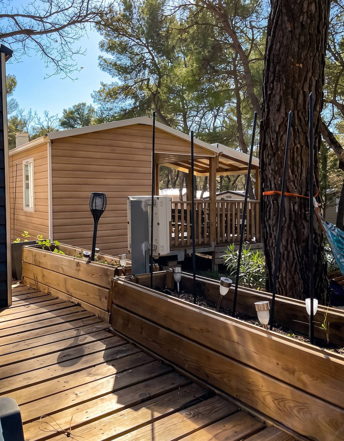 Foto 6 von 12: Komfortabler Bungalow in Nans-les-Pins mit Gemeinschaftspool