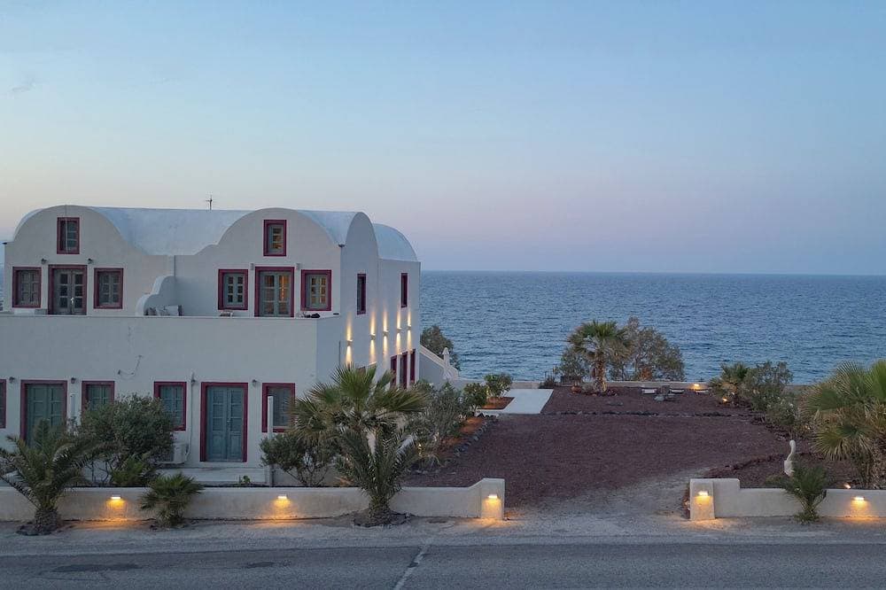 Foto 13 von 30: Michelangelo Beach Villa with Sea View