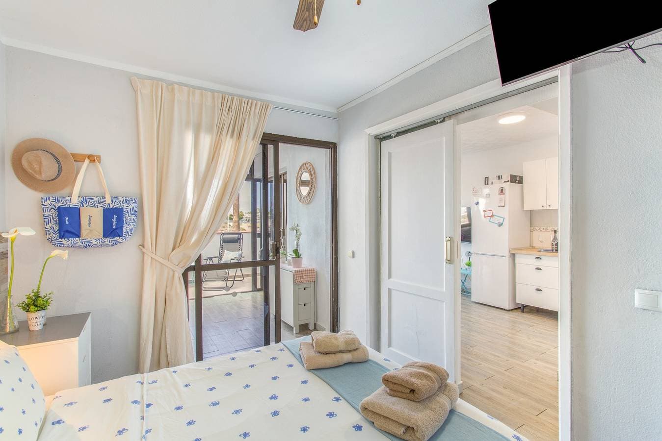 Foto 13 von 26: Ferienwohnung "Rainbow Amadores" mit Meerblick, Terrasse und WLAN
