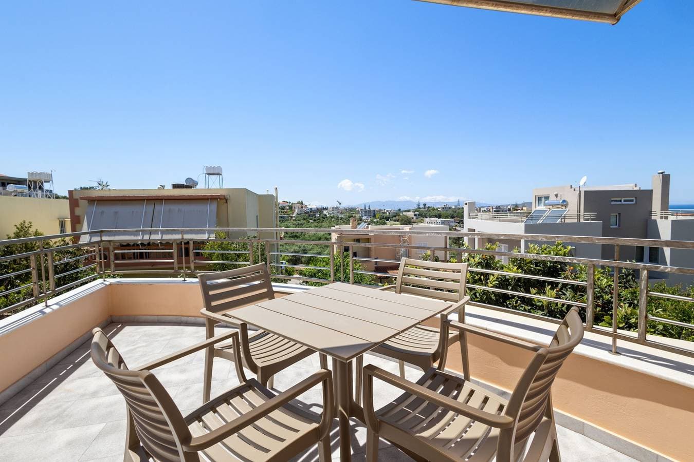Foto 3 von 23: Ferienwohnung für 4 Personen mit Balkon