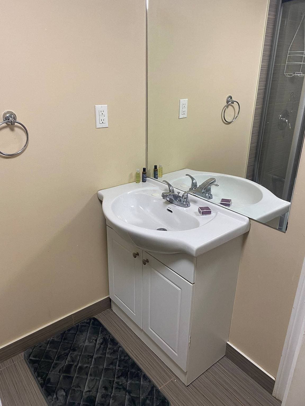 Foto 2 von 21: Neu renoviertes Apartment mit zwei Schlafzimmern