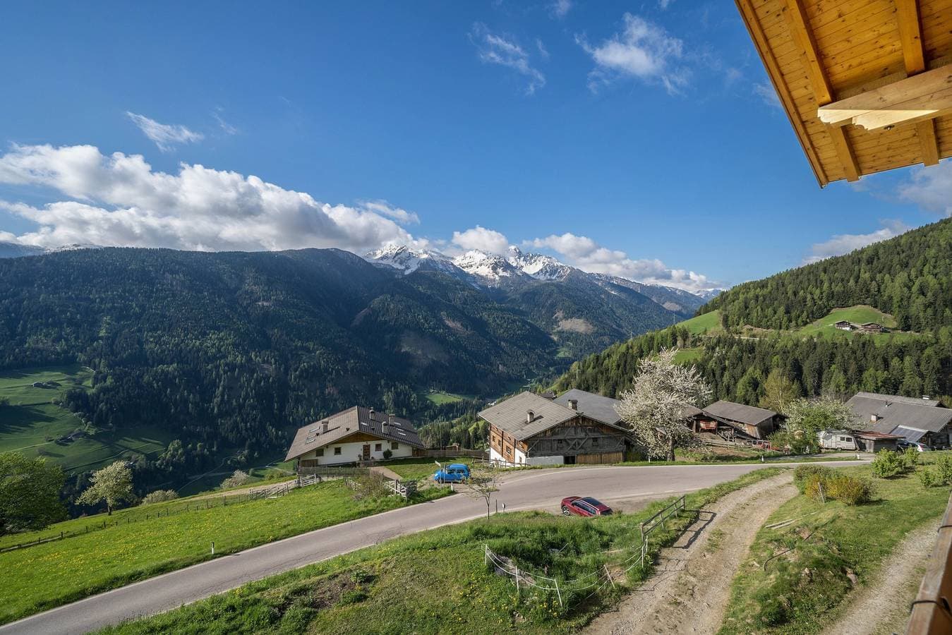 Foto 4 von 17: Ferienwohnung 'Matscherhof Nikolaus' mit Bergblick, Gemeinschaftsgarten und Balkon